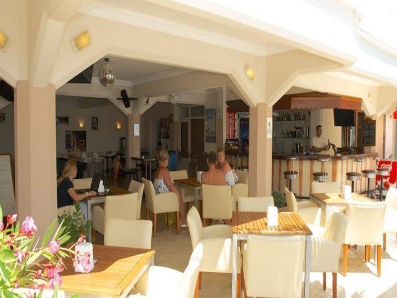 Roadhouse Apartments Gümbet Extérieur photo