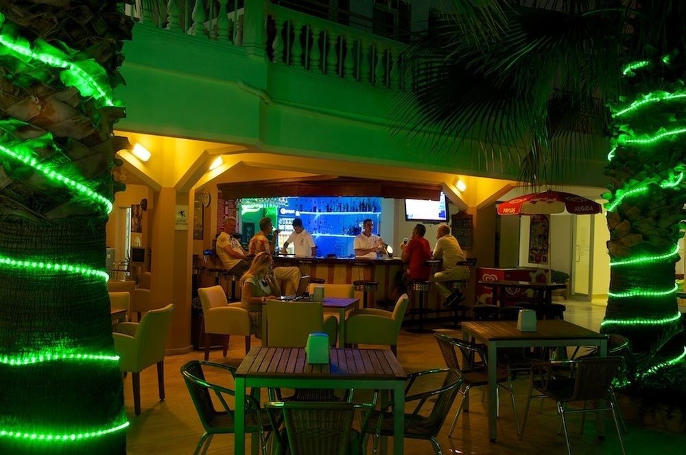 Roadhouse Apartments Gümbet Extérieur photo